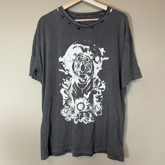 Free People x Vintage Canvas Cotton Distressed Tiger Print T-Shirt Size Medium - Picture 2 of 7